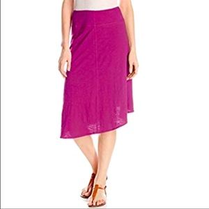 PRANA magenta A symmetrical skirt